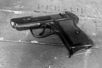 P-64 9x18 ksywa "CZAK" używany ładny