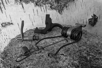 Kompletny mechanizm spustowy AKM